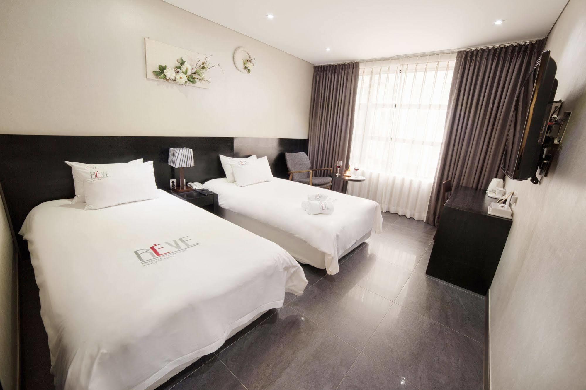 Reve Business Hotel Jeju Exterior foto