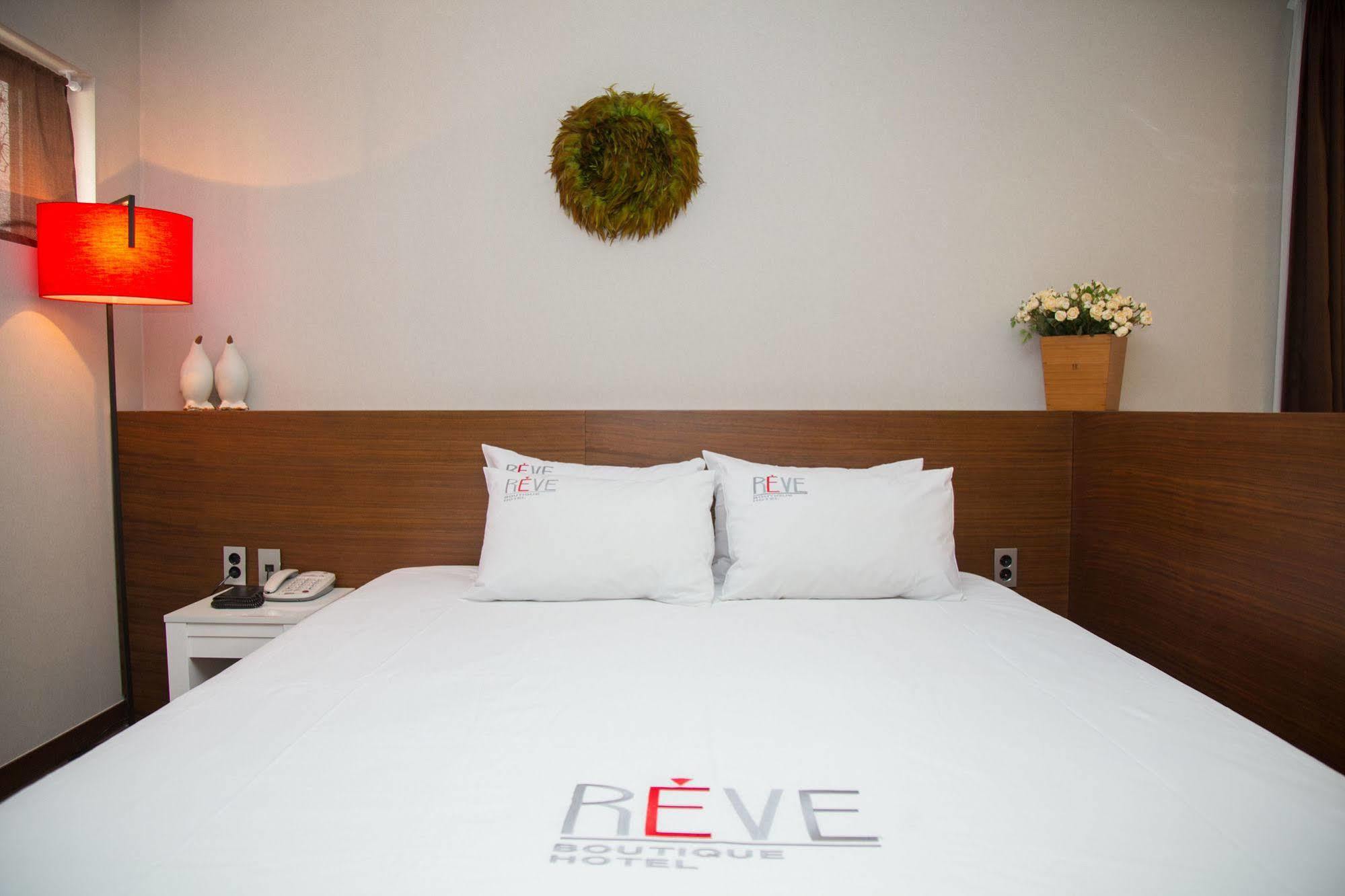 Reve Business Hotel Jeju Exterior foto